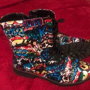 Festival Graffiti Boots